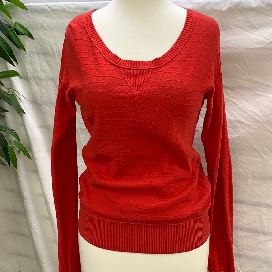Mossimo Light Weight Pullover